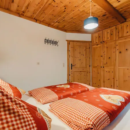 Taubenstein By Interhome Dağ evi Neukirchen am Großvenediger