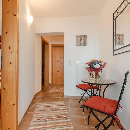 Taubenstein By Interhome Dağ evi Neukirchen am Großvenediger