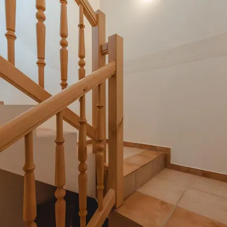 Dağ evi Taubenstein By Interhome Neukirchen am Großvenediger