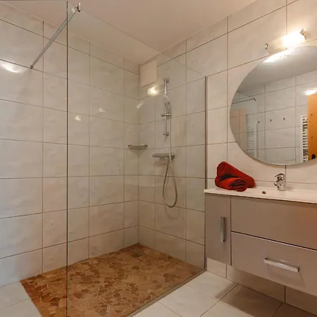 Dağ evi Taubenstein By Interhome Neukirchen am Großvenediger
